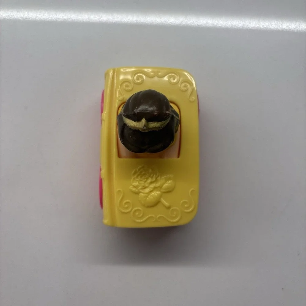 Fisher Price LITTLE PEOPLE Disney PRINCESS BELLE WHEELIES Yellow BOOK SHAPED CAR